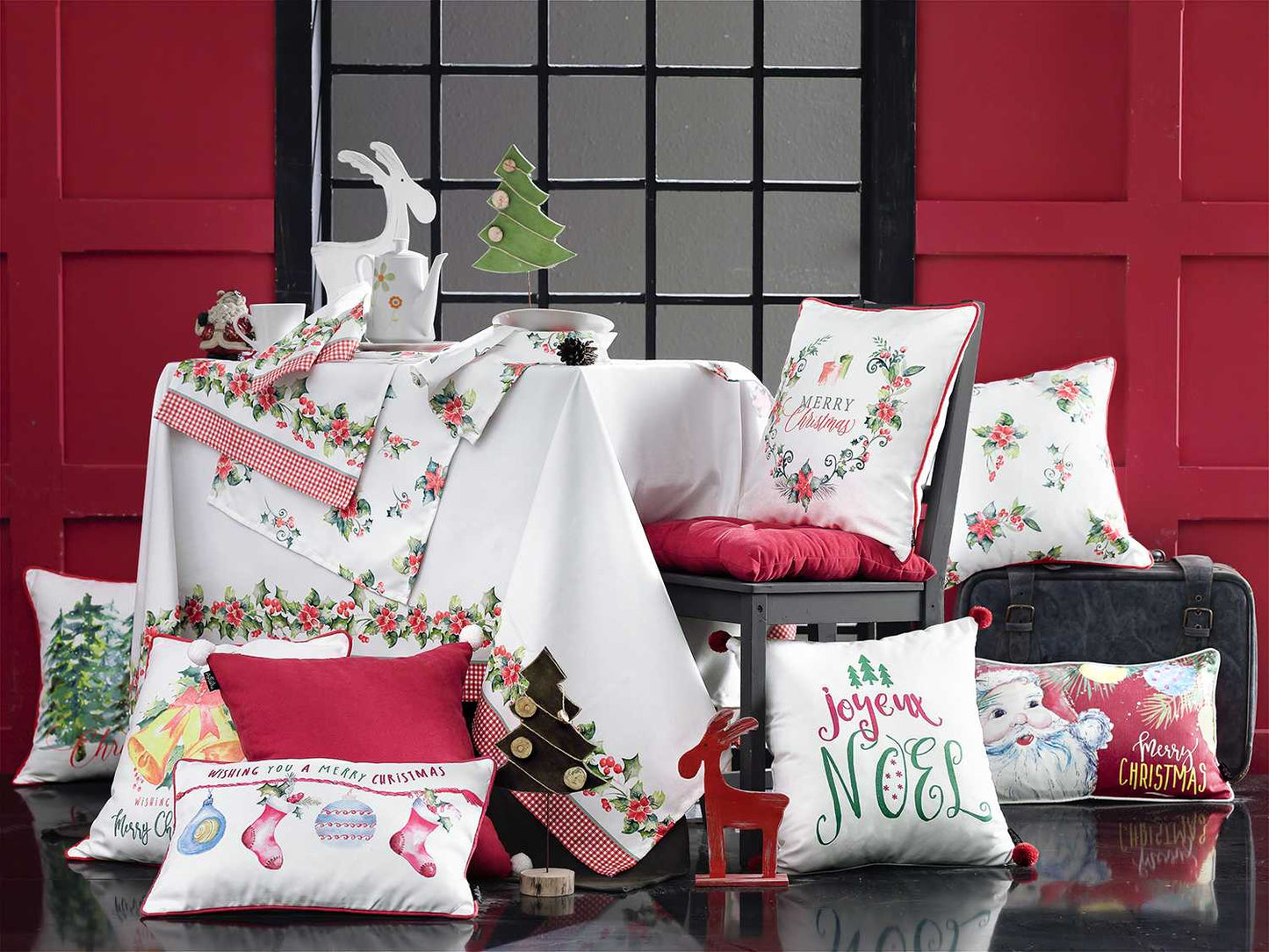 18"X18" Christmas Bells Printed Decorative Throw Pillow Cover FurniFindUSA