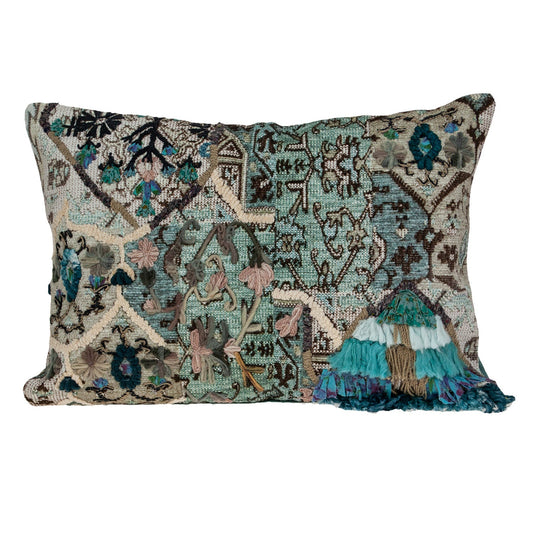 14" X 20" Beige and Green Cotton Throw Pillow With Fringe FurniFindUSA
