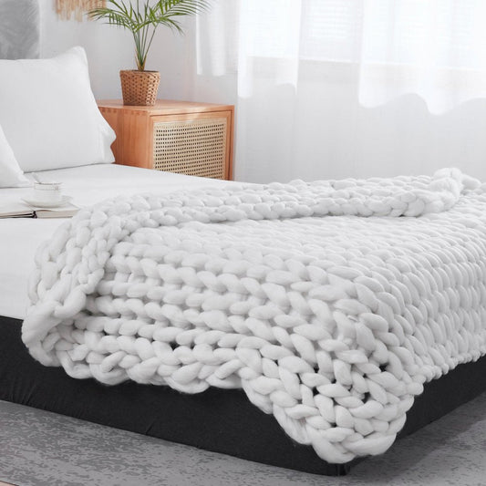 White Chunky Knit Throw Blanket HomeRoots