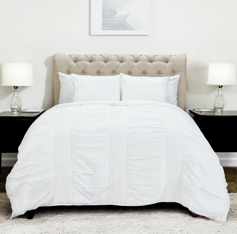 White Geometric King Quilt HomeRoots