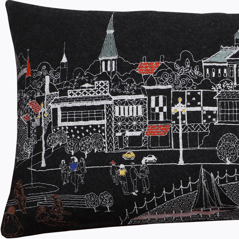 14" X 24" Black and White Wool Lumbar Throw Pillow FurniFindUSA
