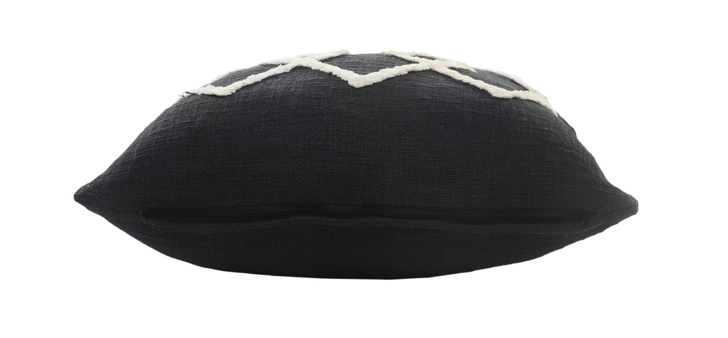 20" X 20" White And Black 100% Cotton Geometric Zippered Pillow 4.0" (L) x 20.0" (W) x 20.0" (H) FurniFindUSA