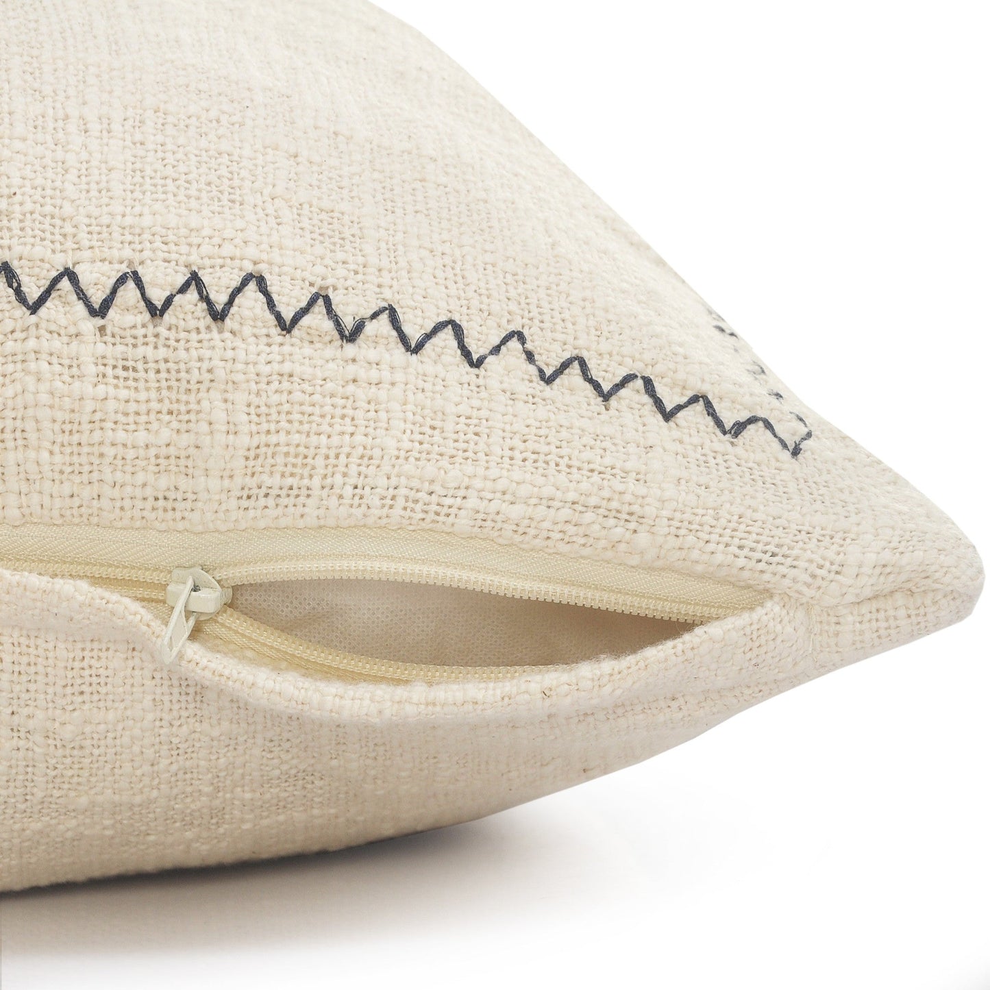 20" X 20" Off-White And Navy 100% Cotton Abstract Zippered Pillow FurniFindUSA