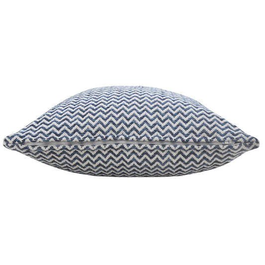 22" X 22" Navy Blue And White 100% Cotton Chevron Zippered Pillow FurniFindUSA