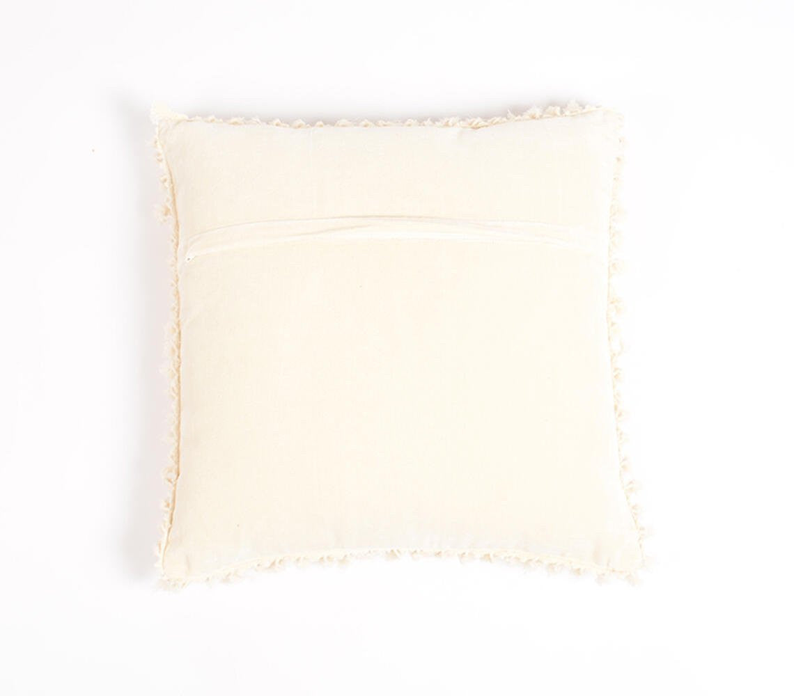 18" Off White Cotton Blend Throw Pillow Cover With Tassels FurniFindUSA