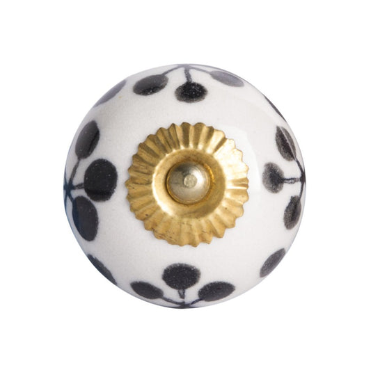 Set of Eight Black And White Ceramic And Metal Drawer Pull Knobs HomeRoots