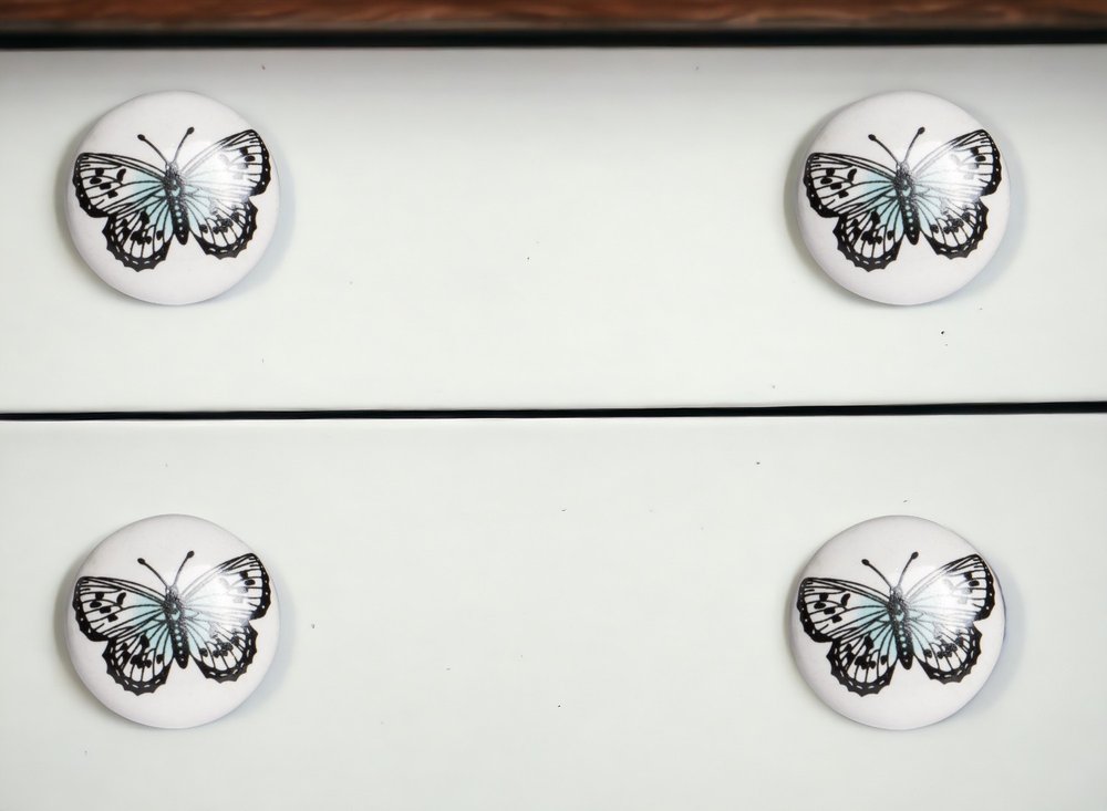 Set of Eight Black And White Ceramic And Metal Drawer Pull Knobs HomeRoots