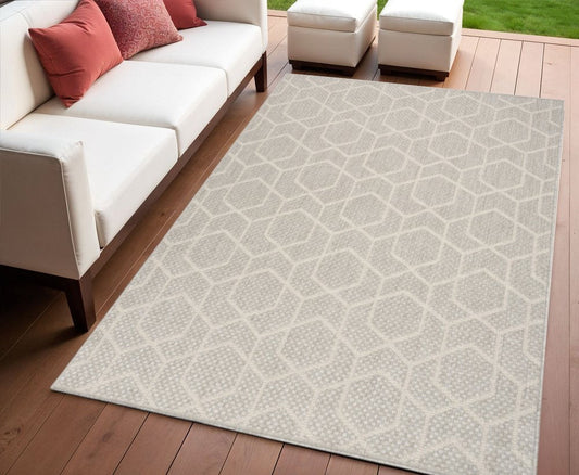 4' X 6' Gray And Beige Geometric Indoor Outdoor Area Rug