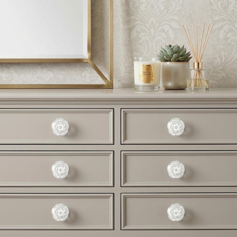 Set of Six White Ceramic Flower Shape Drawer Pull Knobs HomeRoots