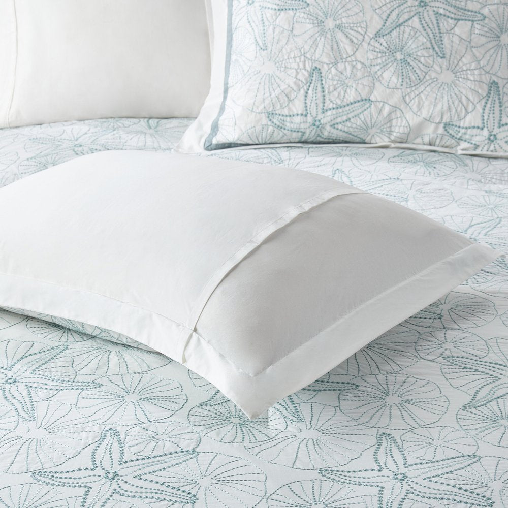 Set of Four White And Aqua King Ring Stitch Sham And Comforter HomeRoots