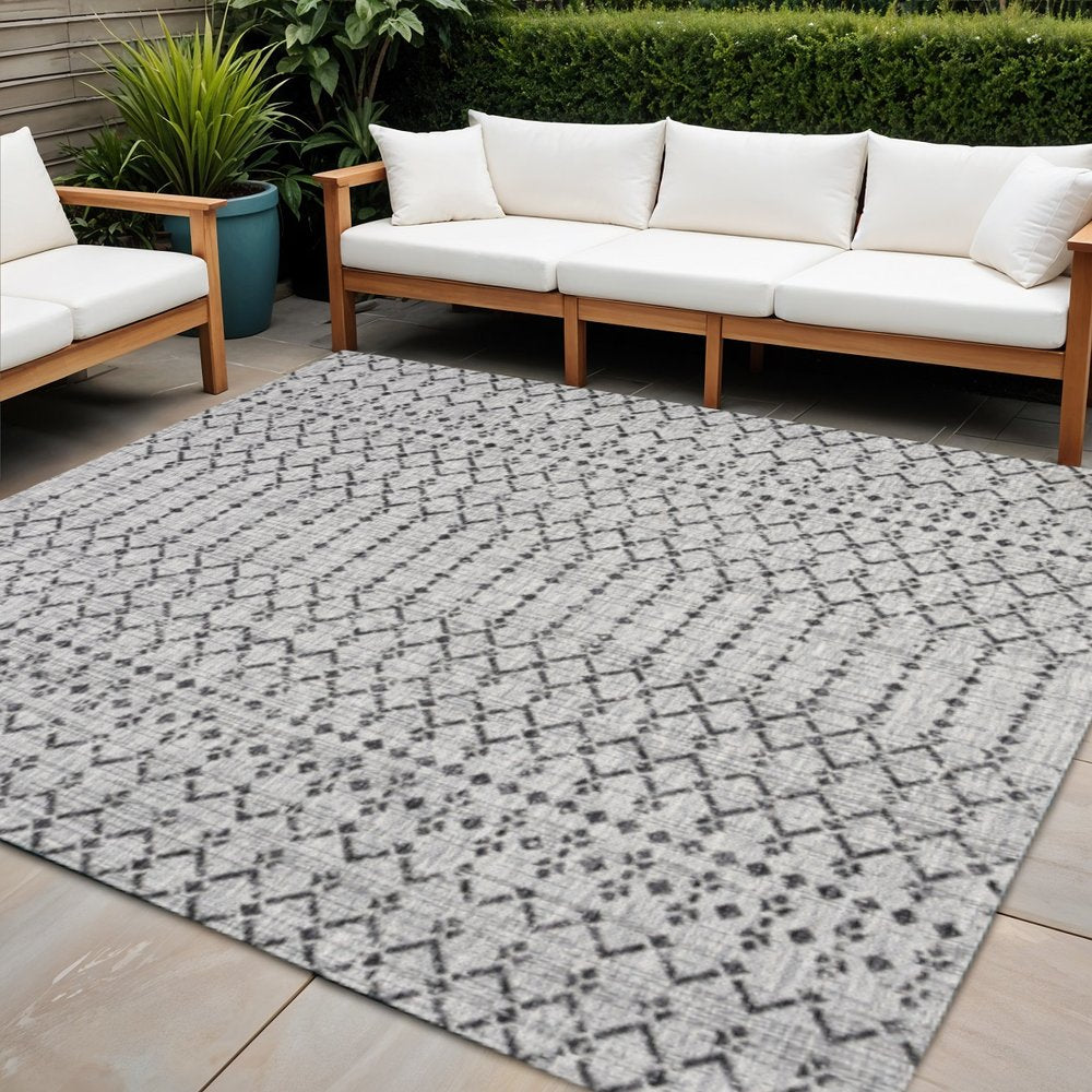 4' Light Gray And Black Square Trellis Indoor Outdoor Area Rug