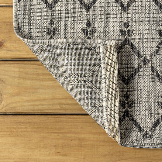 8' Light Gray And Black Round Trellis Indoor Outdoor Area Rug