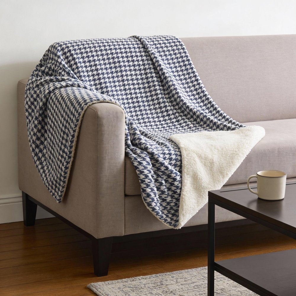 50" X 70" Navy Blue And White Houndstooth Microfiber Plush Throw Blanket HomeRoots