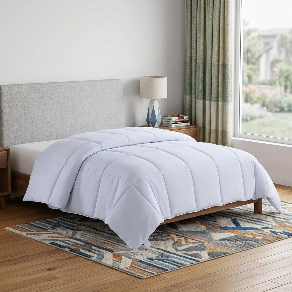 White Twin Microfiber Thread Count Down Alternative Duvet Insert HomeRoots