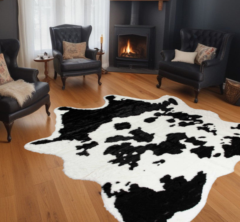 63" X 90" Sugarland Black And White Faux Hide - Area Rug