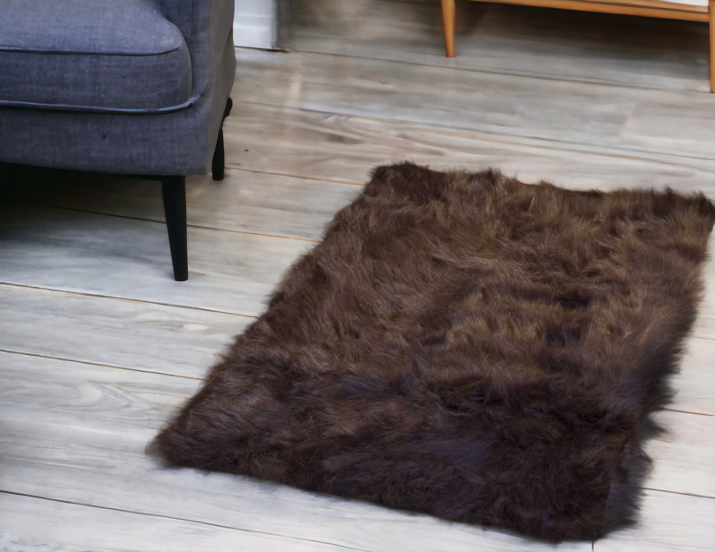 2' X 3' Chocolate Faux Fur Animal Print Area Rug - 47.24" (L) x 47.24" (W) x 0.35" (H)