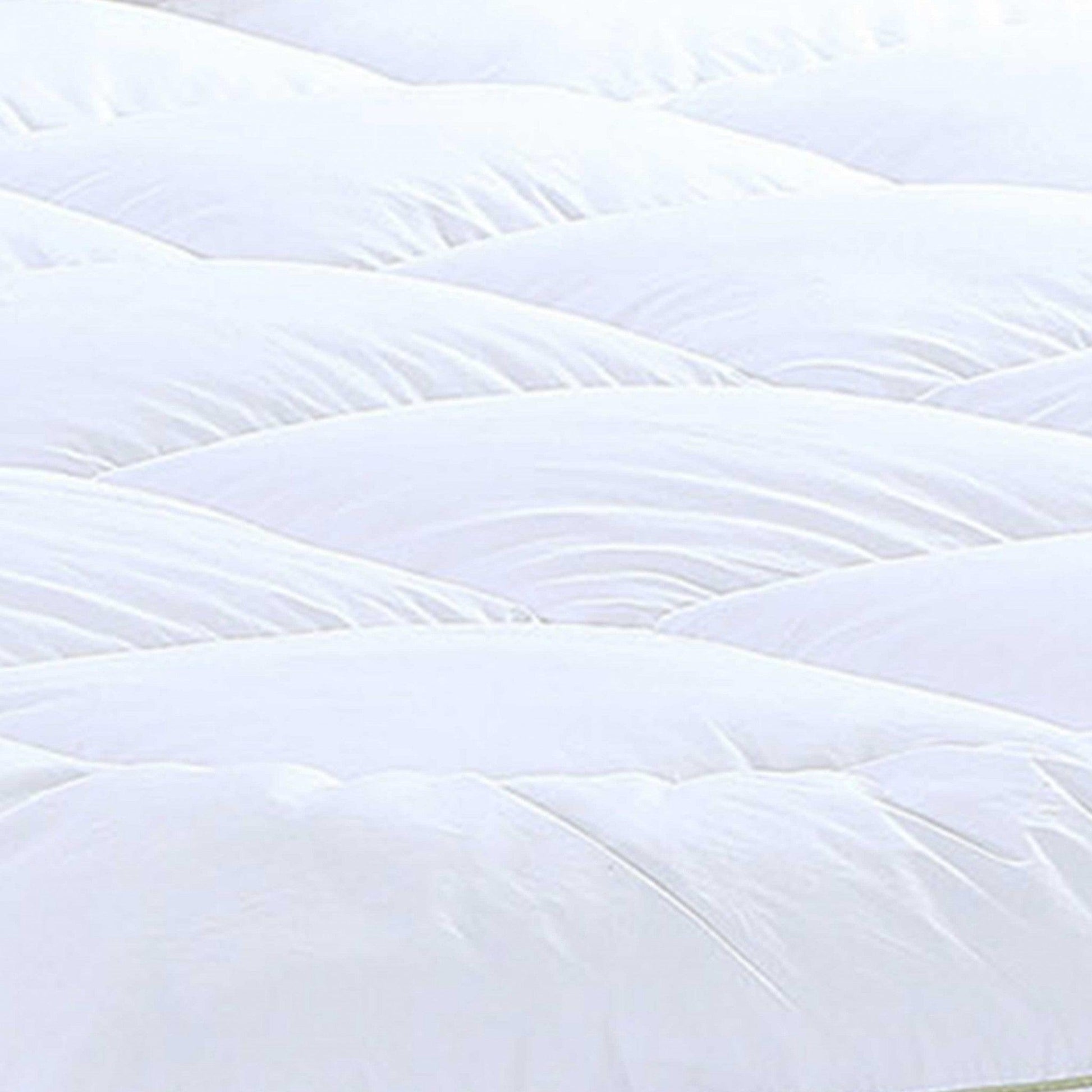 17" Square Quilted Accent Queen Piping Mattress Pad With Fitted Cover - FurniFindUSA