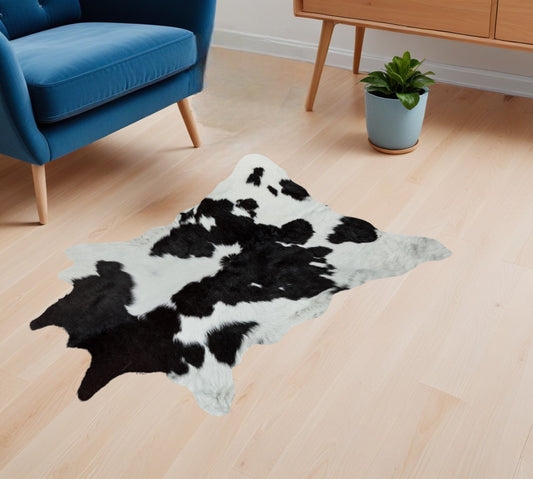 2' X 3' Black and White Cowhide Hand Woven Area Rug - 47.24" (L) x 47.24" (W) x 0.43" (H)