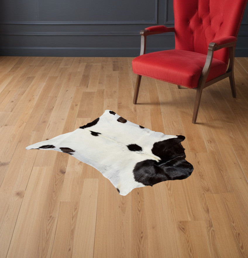 2' X 3' Natural Black And White Calfskin Area Rug - 63.0" (L) x 84.0" (W) x 0.25" (H) FurniFindUSA