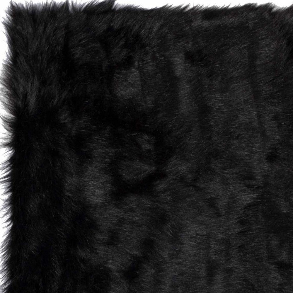 5' X 8' Gray Faux Sheepskin Area Rug