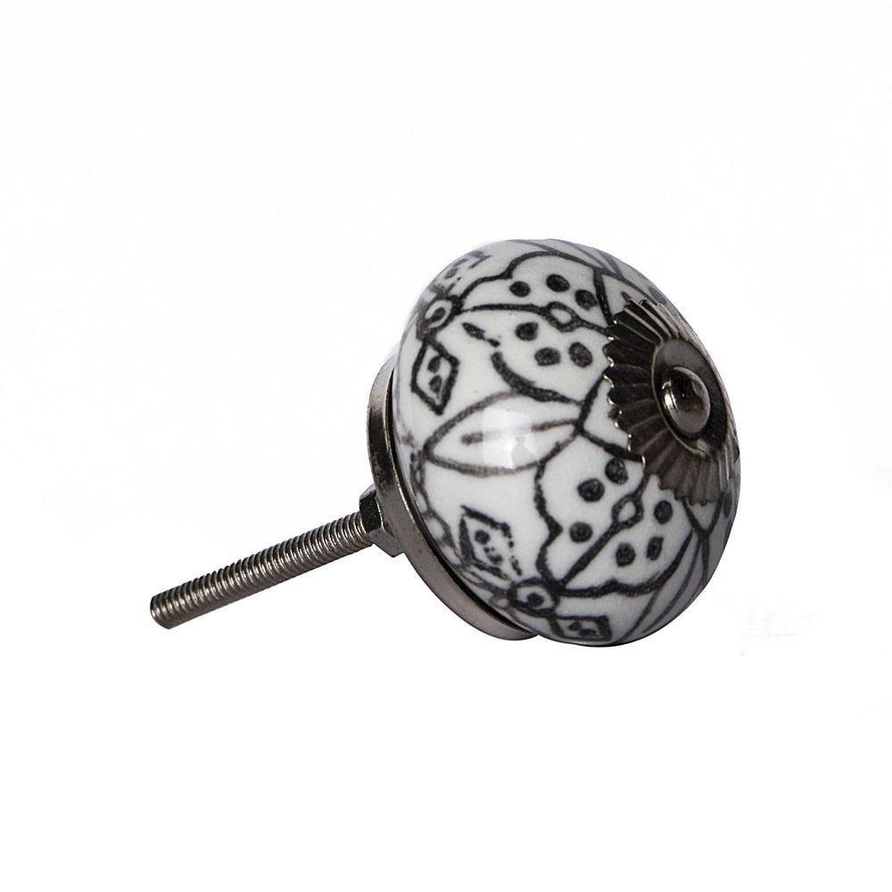 1.5" X 1.5" X 1.5" Black Gray And Silver  Knobs 12 Pack HomeRoots