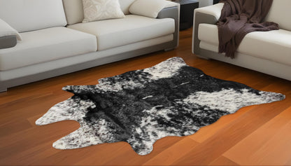 S&P Black White Animal Print Area Rug - 8" H x 90" W x 63" D