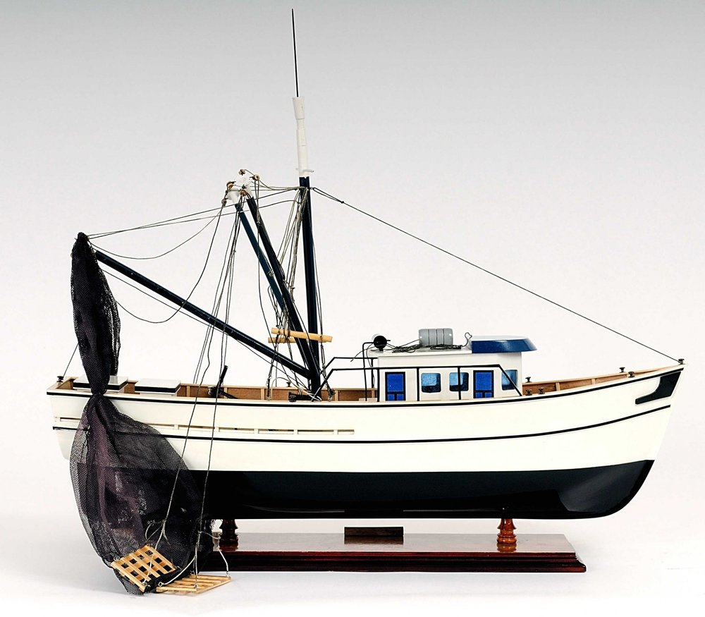 13.5" X 25" X 22" Shrimp Boat HomeRoots