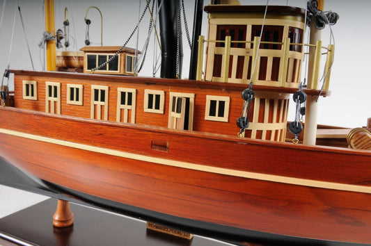 6" X 26" X 23" Seguin HomeRoots