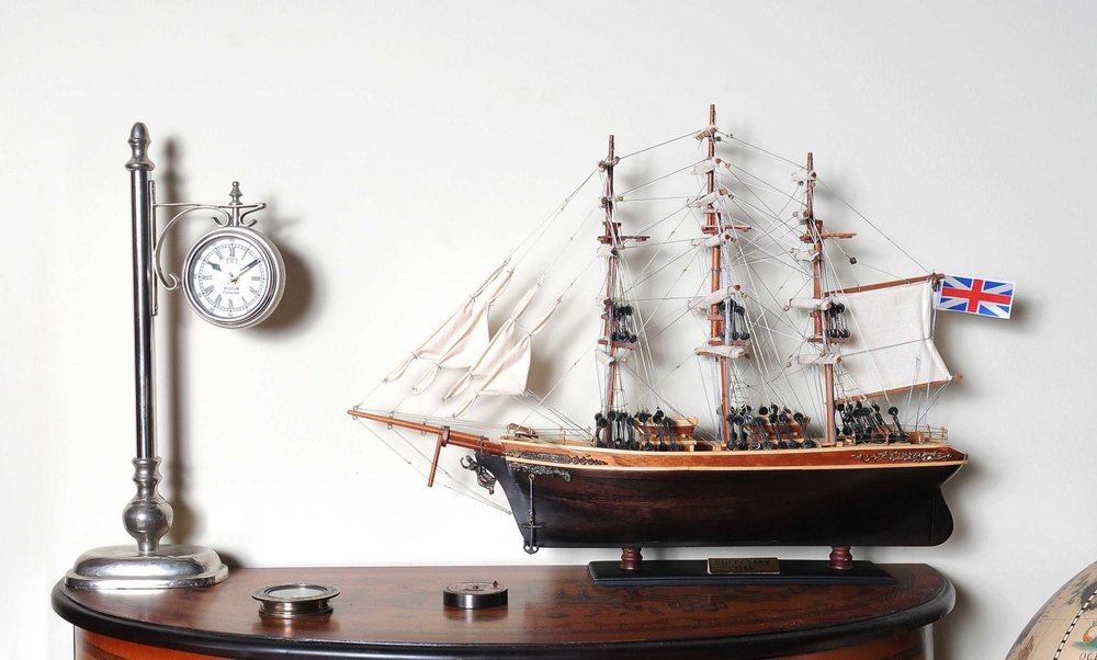 17" Brown Wood and Metal Hand Painted Cutty Sark Model Boat Tabletop Sculpture HomeRoots