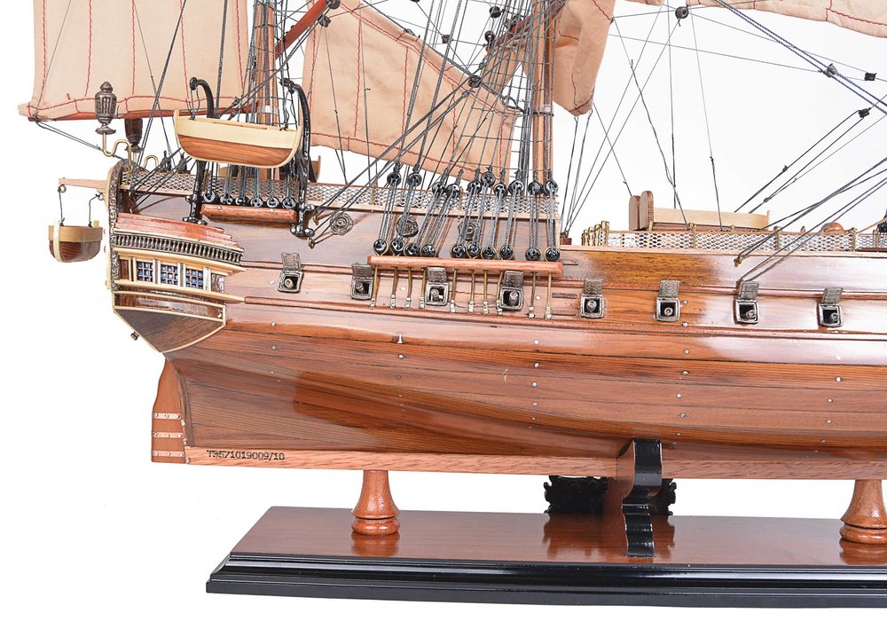 8.25" X 27.5" X 26.75" Hms Surprise HomeRoots