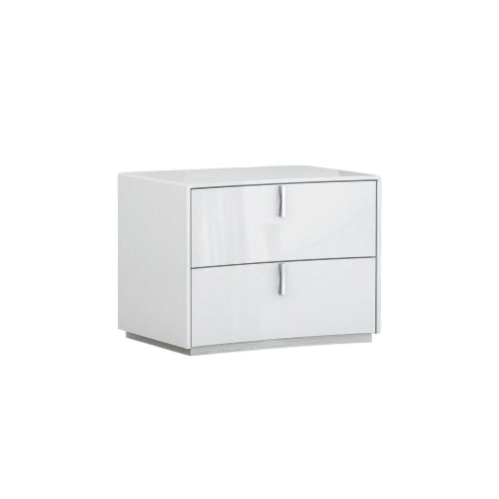 Four Piece White Solid and Manufactured Wood Bedroom Set With Mirror HomeRoots