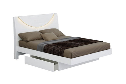 Four Piece White Solid and Manufactured Wood Bedroom Set With Mirror HomeRoots