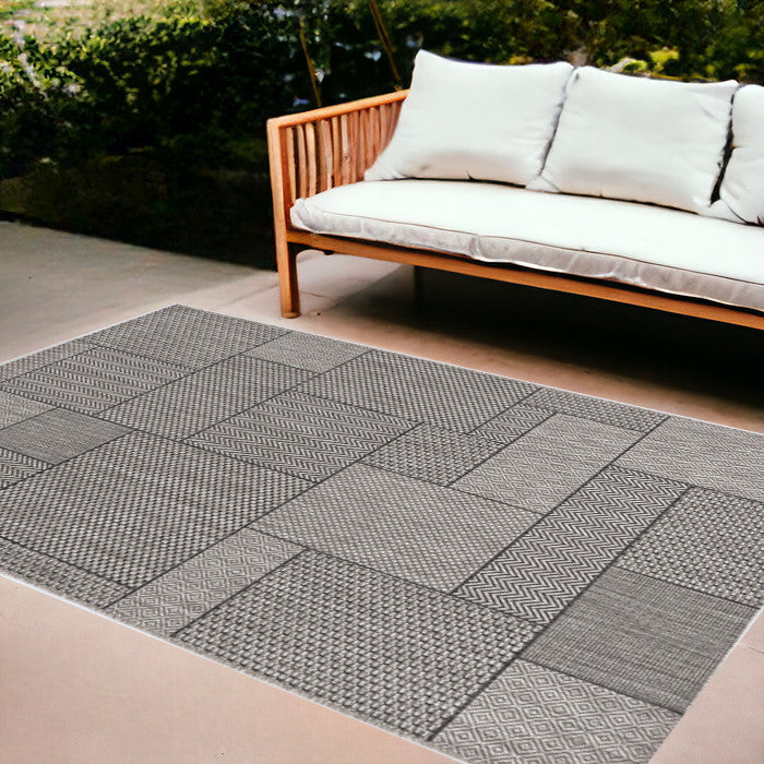 3'X4' Grey Machine Woven Uv Treated Geometric Blocks Indoor Outdoor Accent Rug