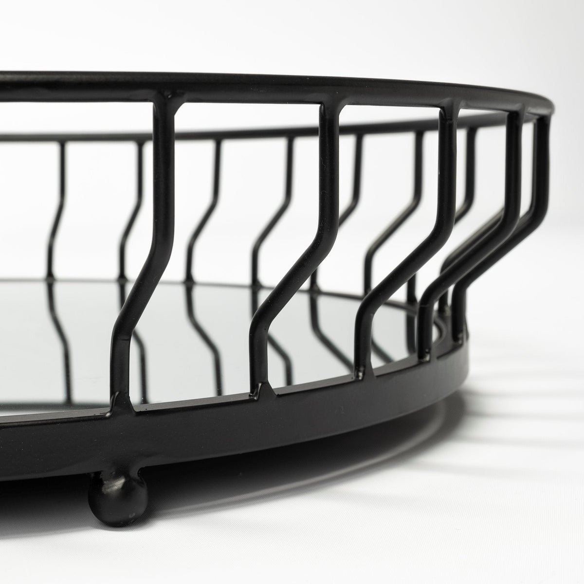 20" Black Round Metal Indoor Outdoor Serving Tray With Handles HomeRoots