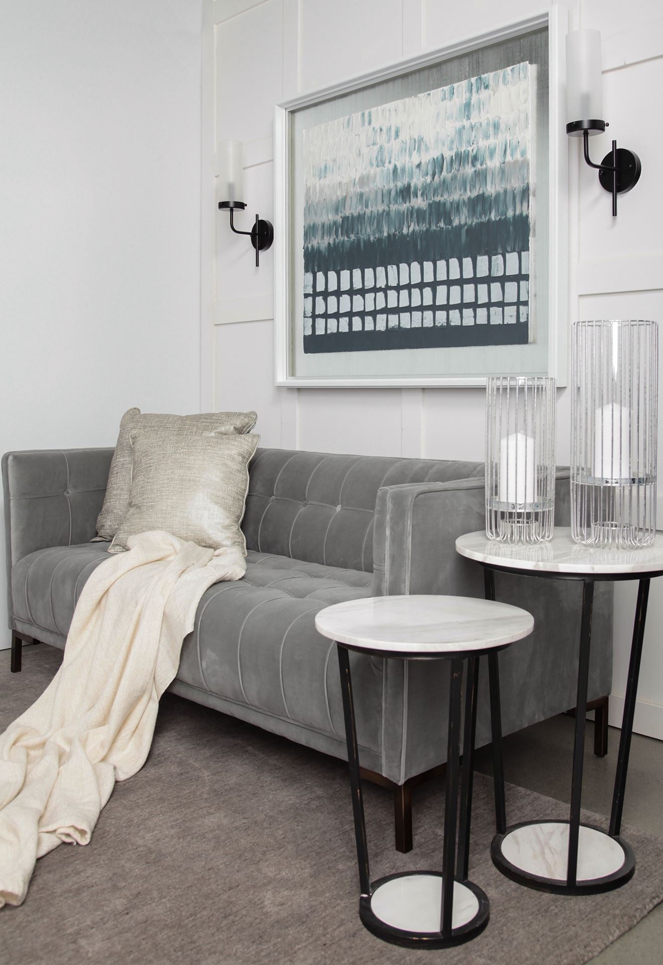 25" Black And White Marble End Table