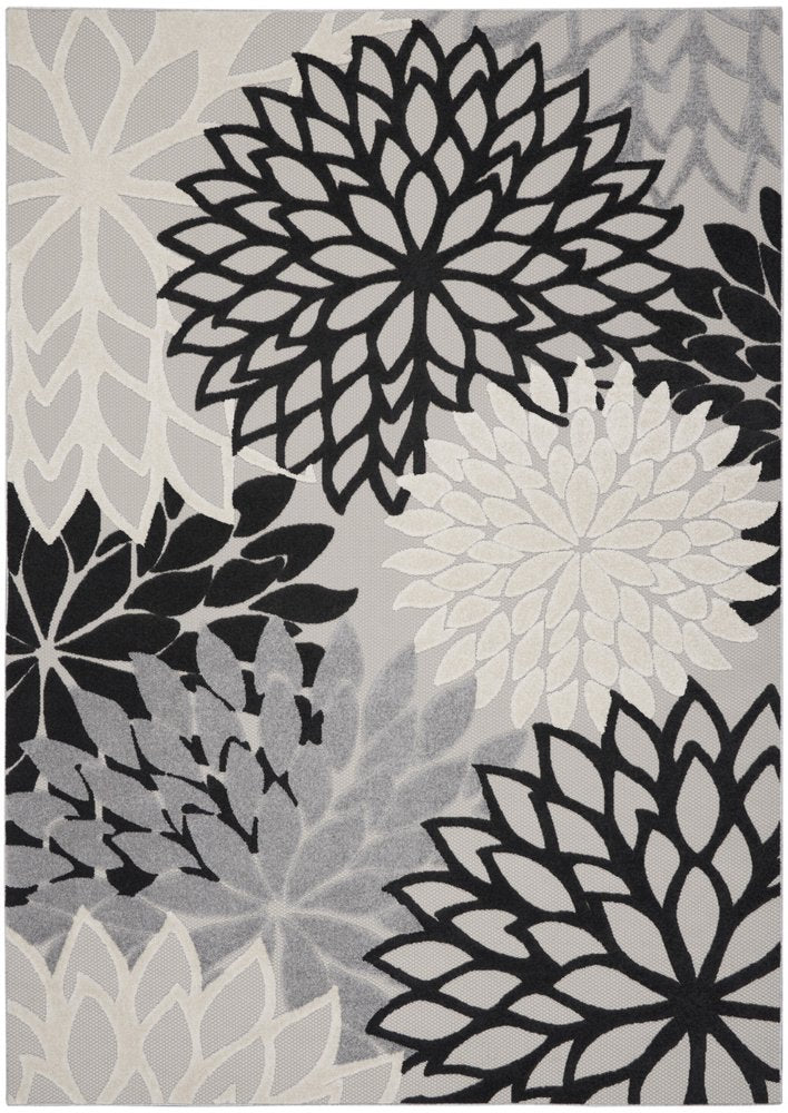 4' X 6' Black And White Indoor Outdoor Area Rug — view 80