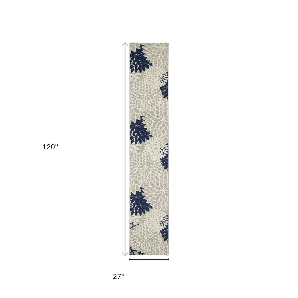 4' X 6' Black And White Indoor Outdoor Area Rug — view 126