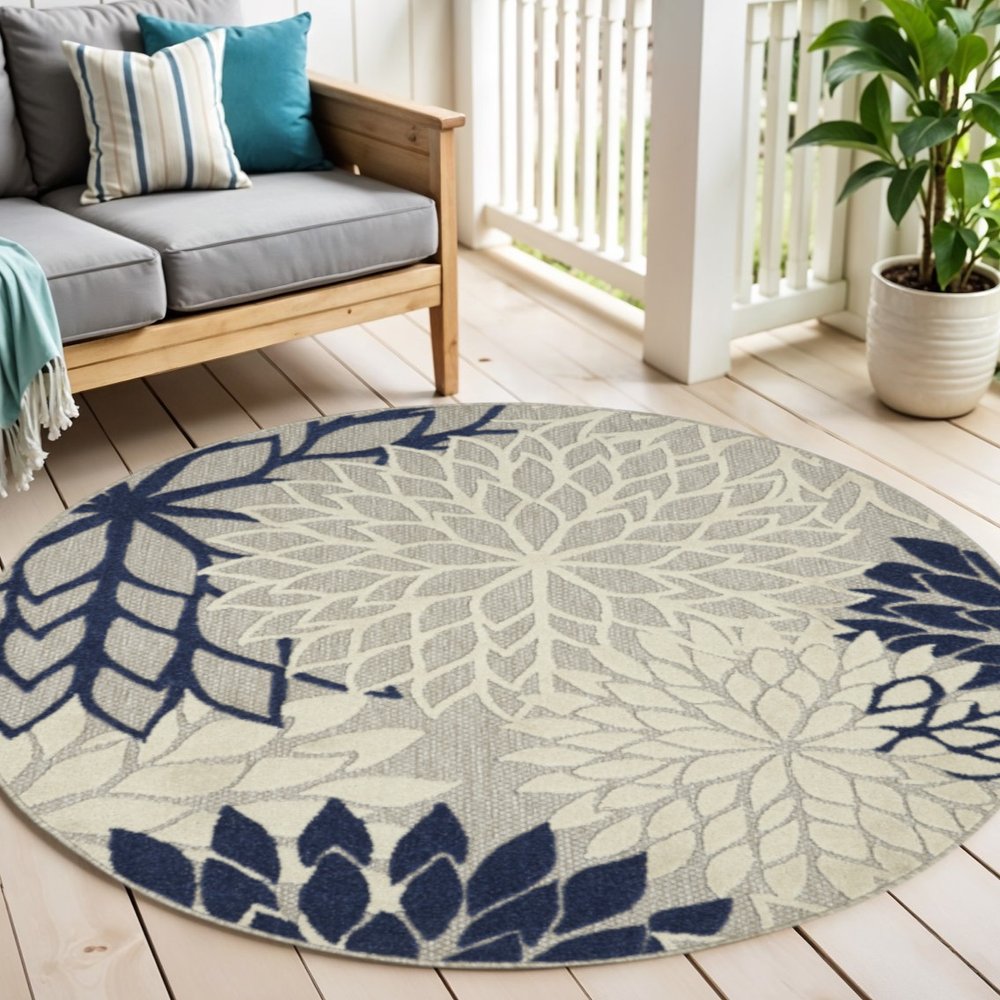 4' X 6' Black And White Indoor Outdoor Area Rug HomeRoots
