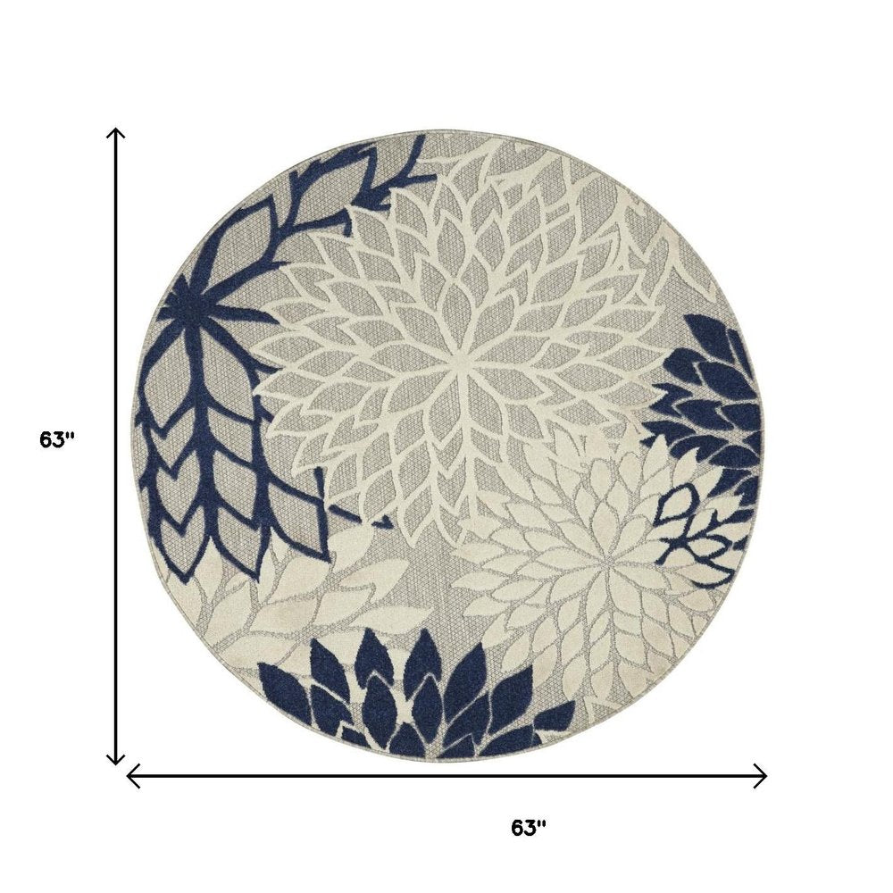 4' X 6' Black And White Indoor Outdoor Area Rug — view 201