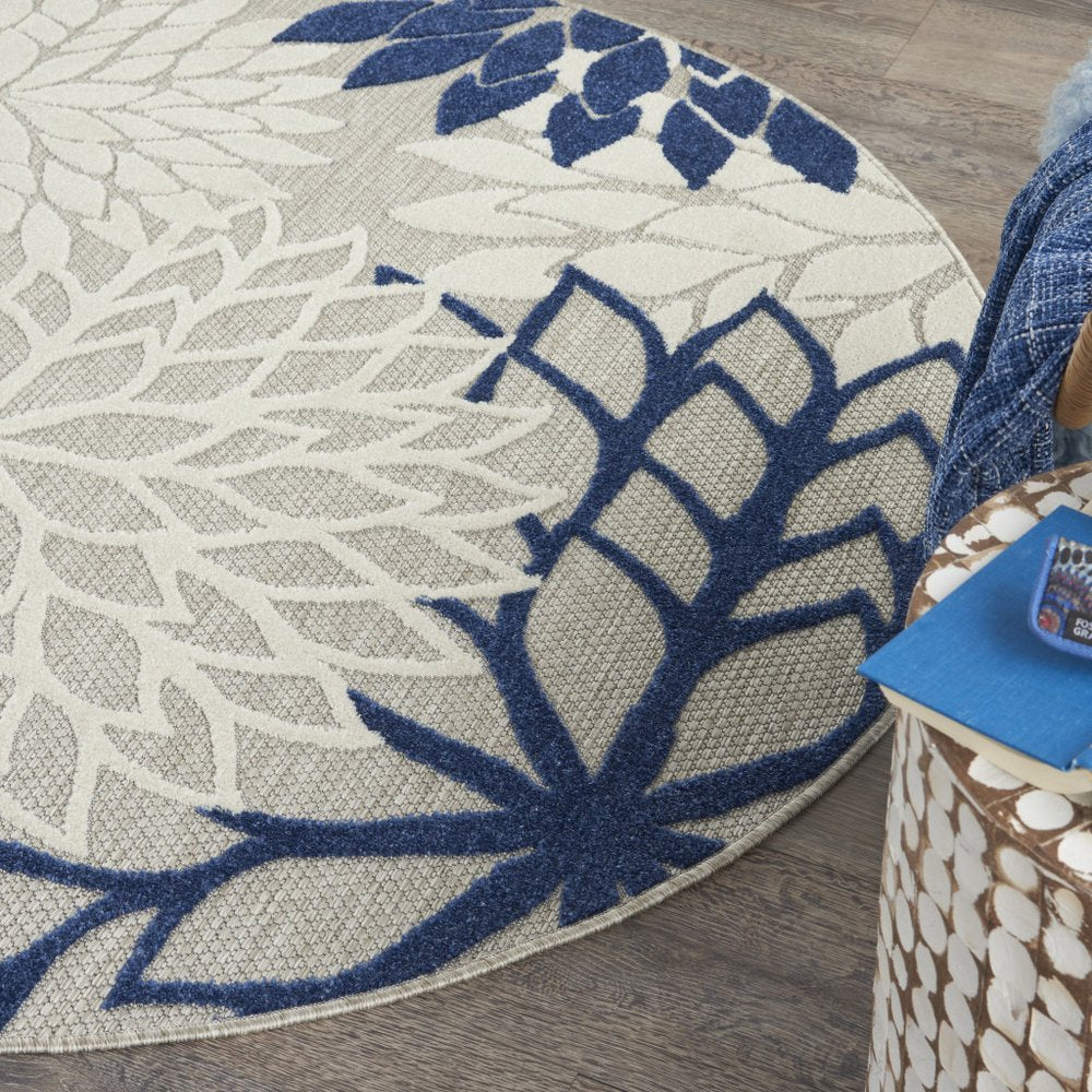 4' X 6' Black And White Indoor Outdoor Area Rug HomeRoots
