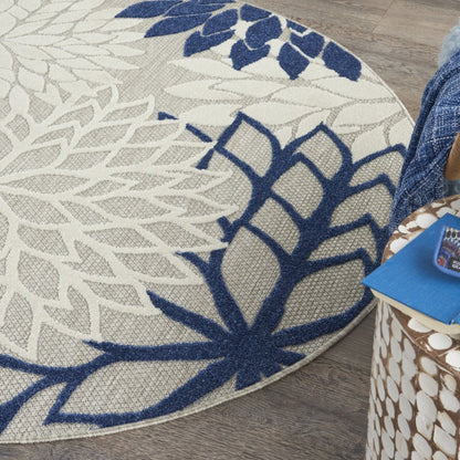 4' X 6' Black And White Indoor Outdoor Area Rug HomeRoots