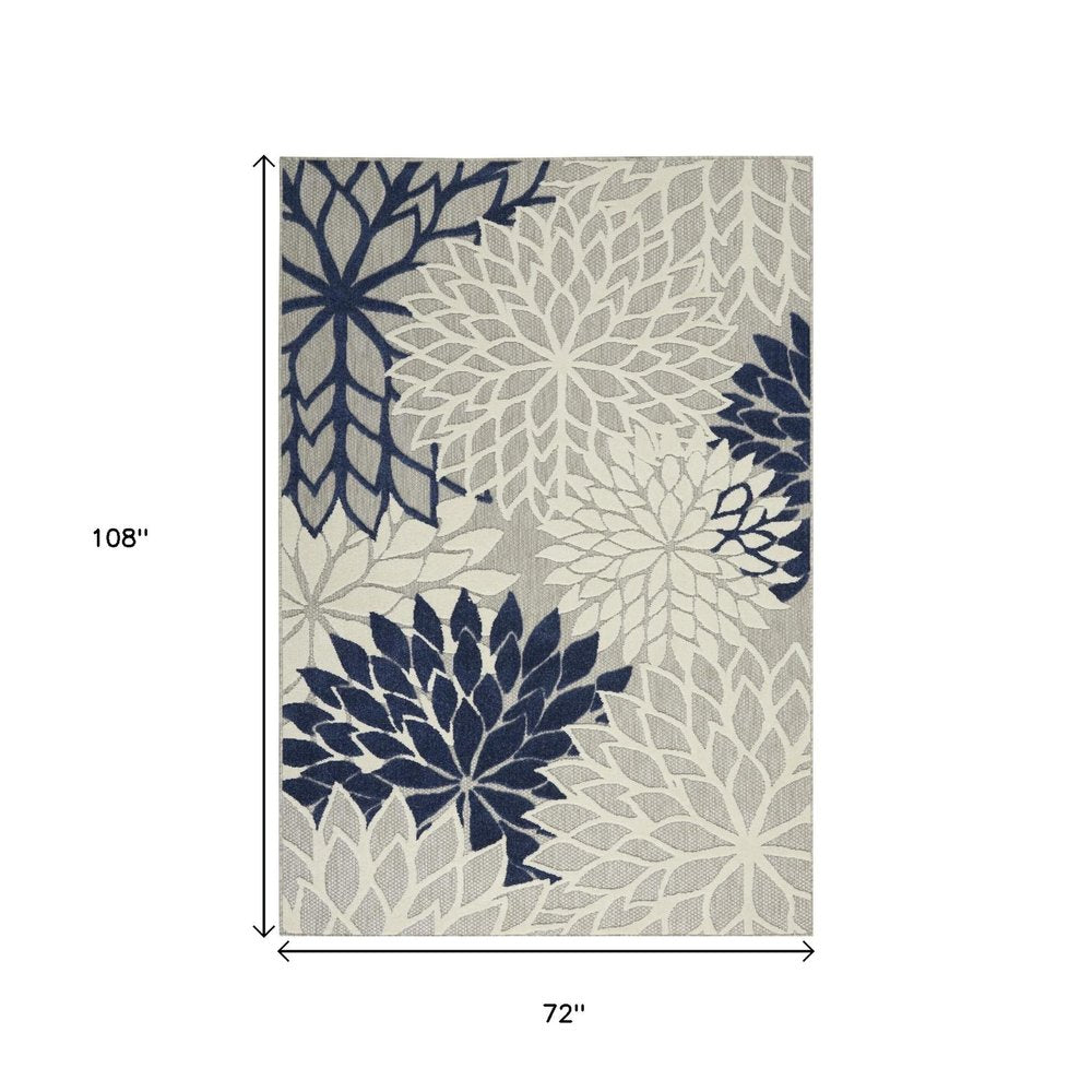 4' X 6' Black And White Indoor Outdoor Area Rug — view 212