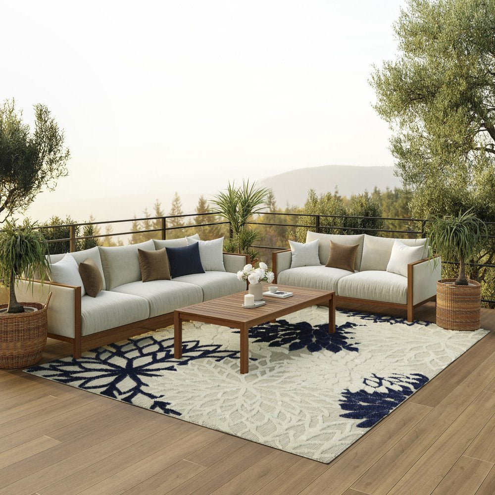 4' X 6' Black And White Indoor Outdoor Area Rug — view 211