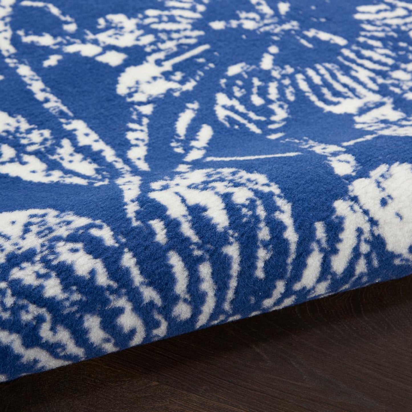 4' X 6' Navy Blue Floral Dhurrie Area Rug