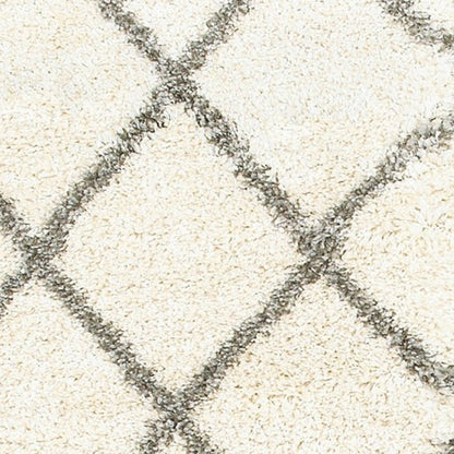 2’ X 3’ Ivory And Gray Geometric Lattice Scatter Rug