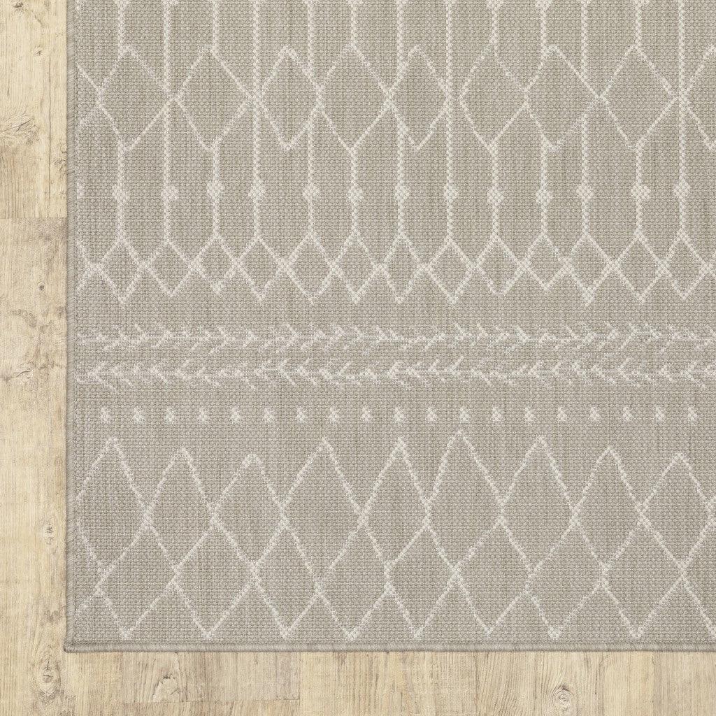 3' X 5' Gray and Ivory Indoor Outdoor Area Rug - FurniFindUSA