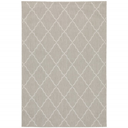 5' X 7' Gray and Ivory Indoor Outdoor Area Rug