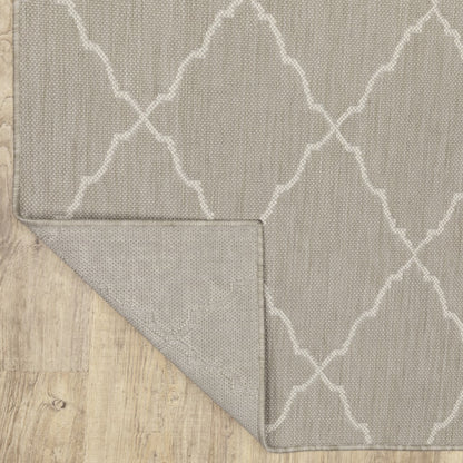 5' X 7' Gray and Ivory Indoor Outdoor Area Rug