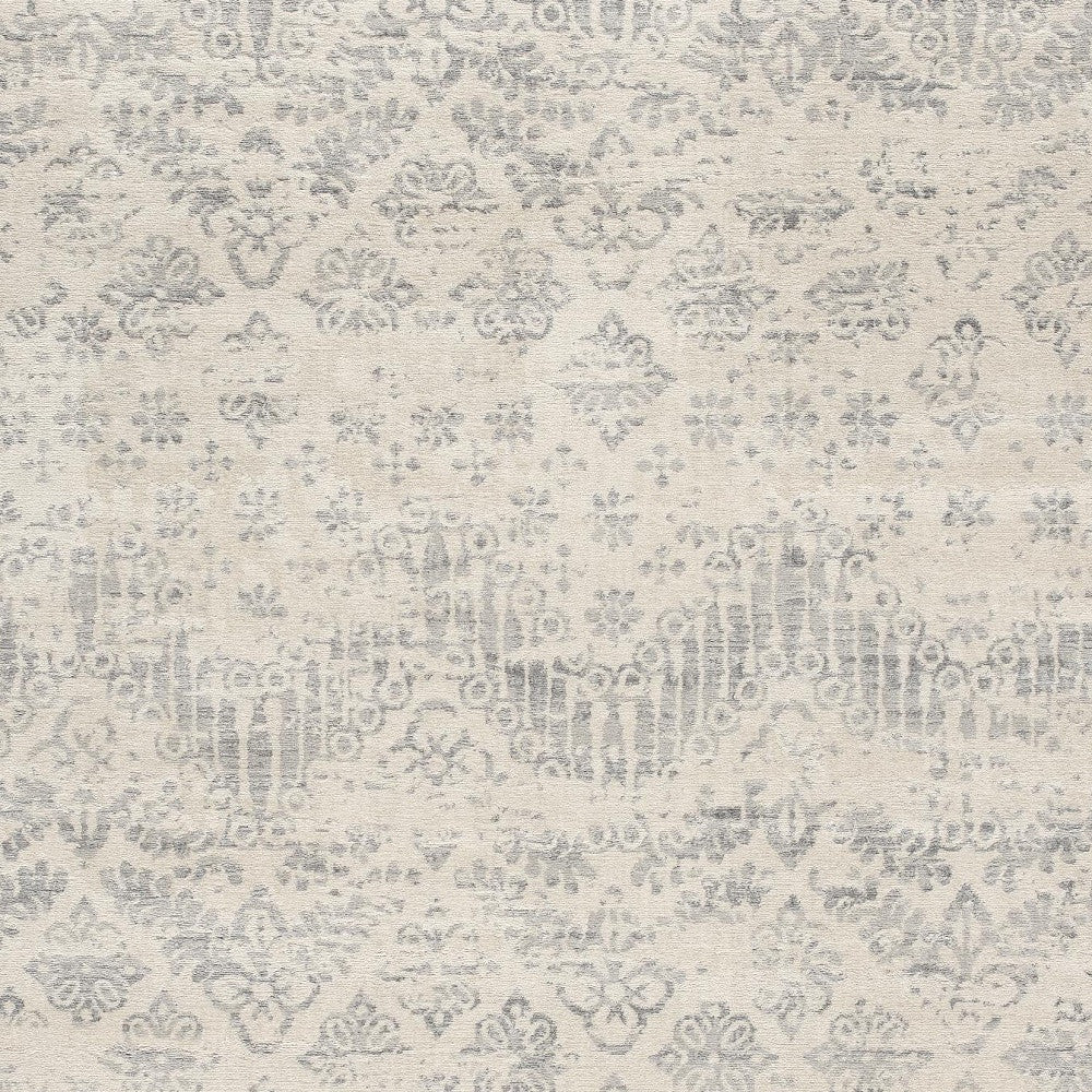 2’ X 3’ Ivory Distressed Ikat Pattern Scatter Rug