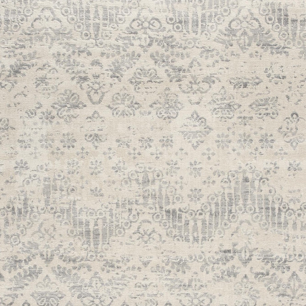 2’ X 3’ Ivory Distressed Ikat Pattern Scatter Rug